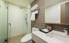 โรงแรมโนโวเทล สวีท กรุงเทพ สุขุมวิท 39